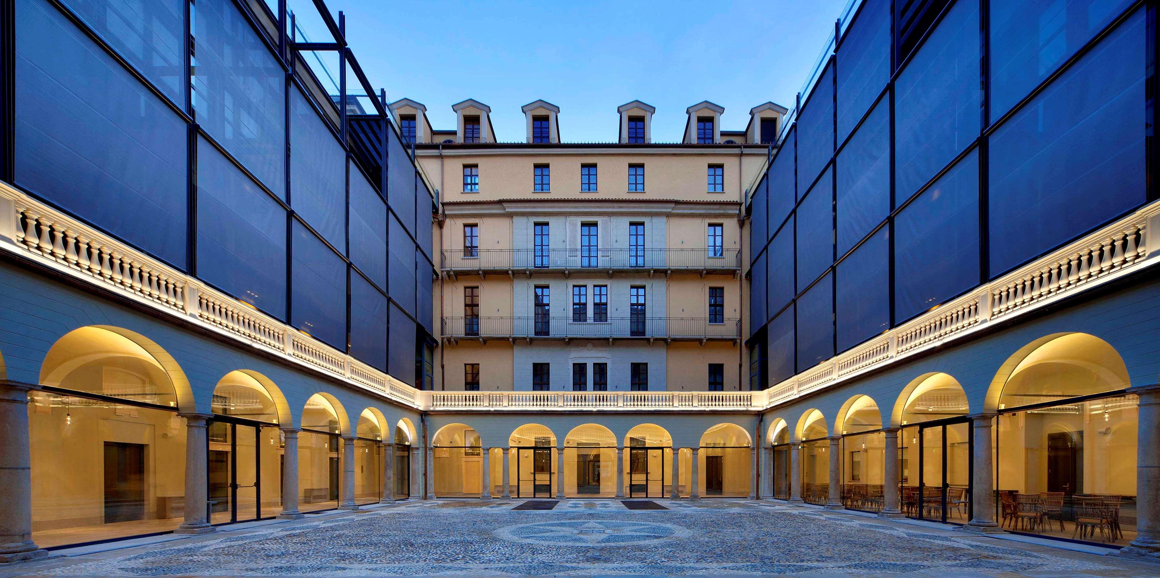 Hotel NH Collection Torino Piazza Carlina Esterno foto