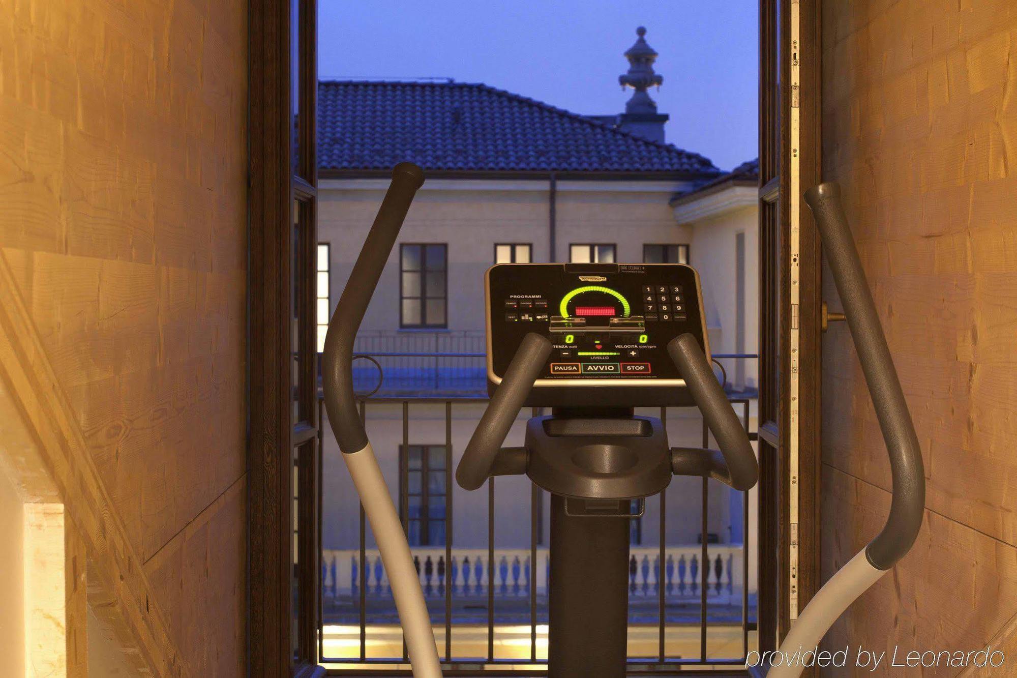Hotel NH Collection Torino Piazza Carlina Esterno foto